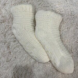 Knit white slipper socks with fuzzy lining